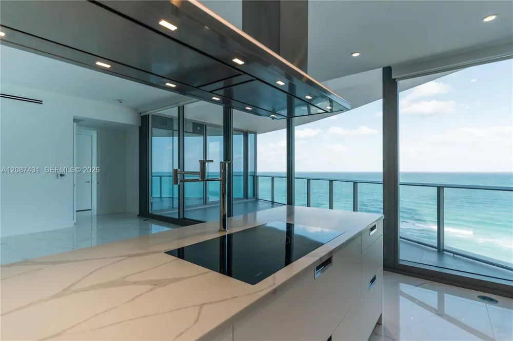 15701 Collins Ave #702 Sunny Isles Beach, FL 33160