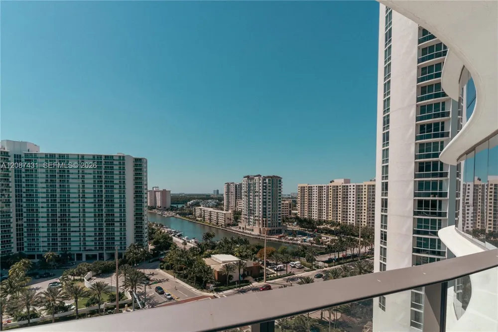 15701 Collins Ave #702 Sunny Isles Beach, FL 33160