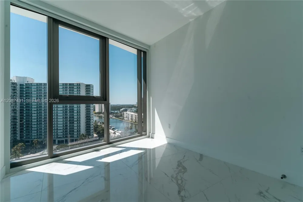 15701 Collins Ave #702 Sunny Isles Beach, FL 33160