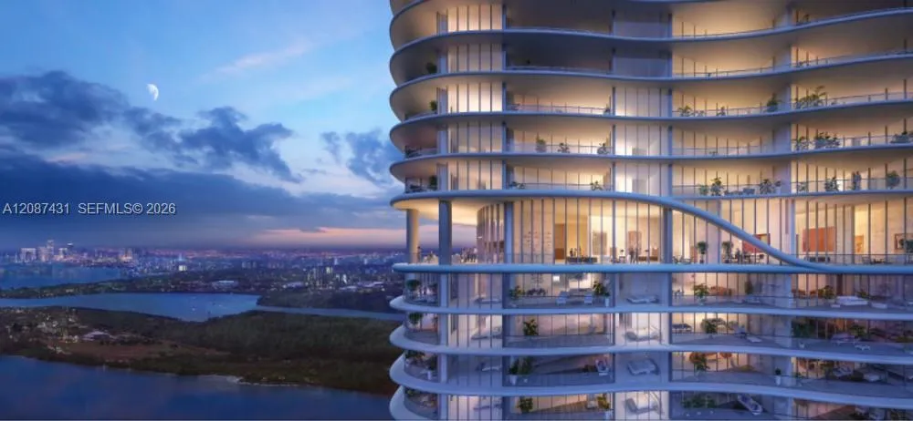 15701 Collins Ave #702 Sunny Isles Beach, FL 33160