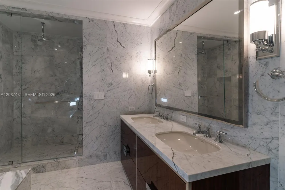 15701 Collins Ave #702 Sunny Isles Beach, FL 33160