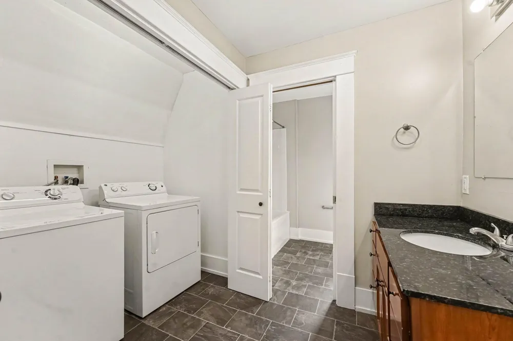1416 Sigsbee Street SE Grand Rapids, MI 49506