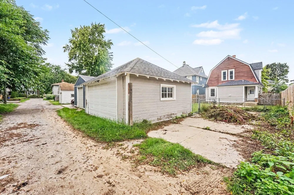 1416 Sigsbee Street SE Grand Rapids, MI 49506