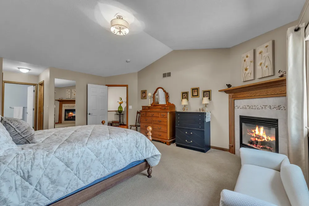 463 Cottonwood Lane Saline, MI 48176