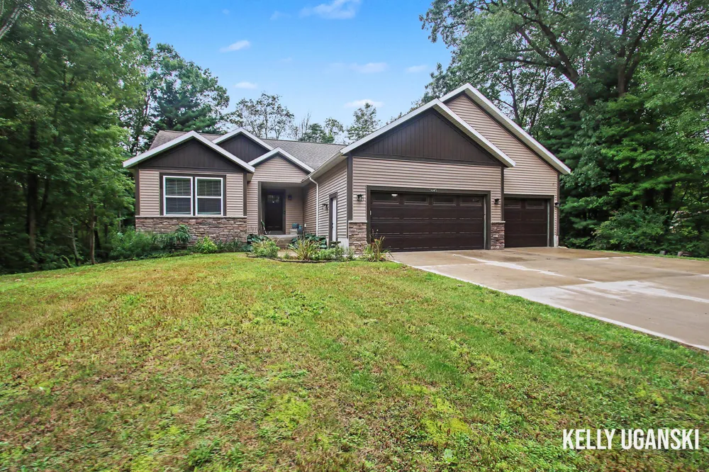 5445 Stringer Road Fruitport, MI 49415