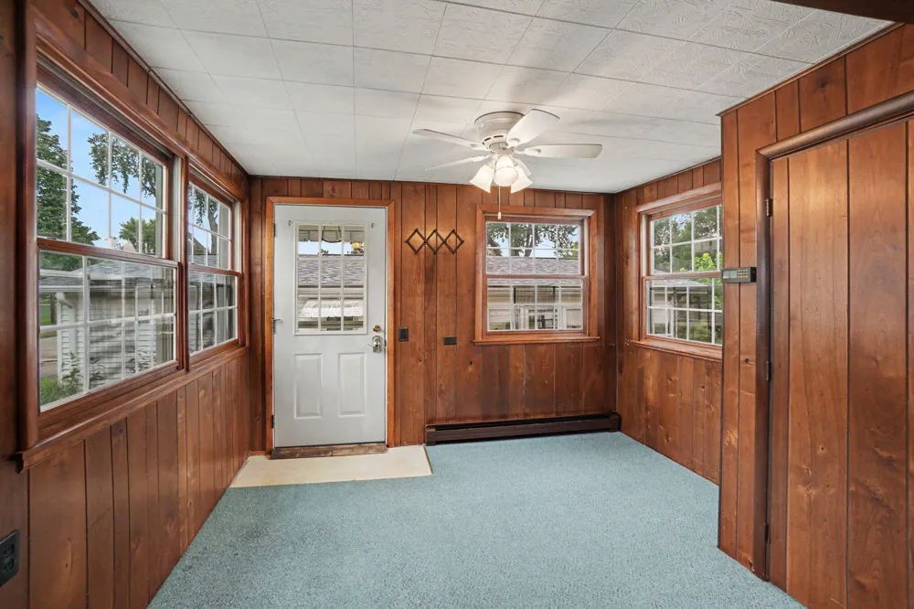401 S Center Street Hartford, MI 49057