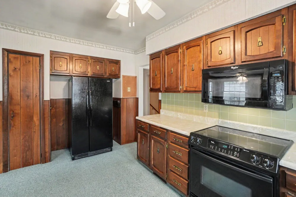 401 S Center Street Hartford, MI 49057