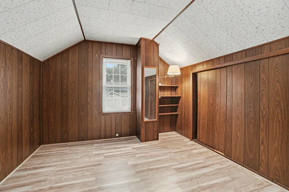 401 S Center Street Hartford, MI 49057
