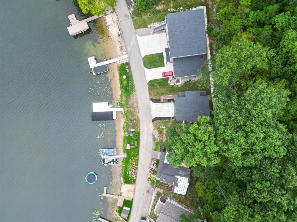 7110 Larned Drive NE Belding, MI 48809