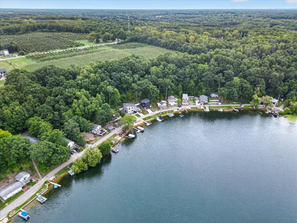 7110 Larned Drive NE Belding, MI 48809