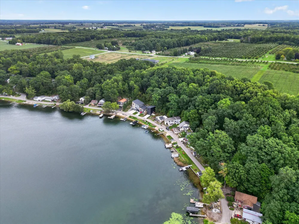 7110 Larned Drive NE Belding, MI 48809
