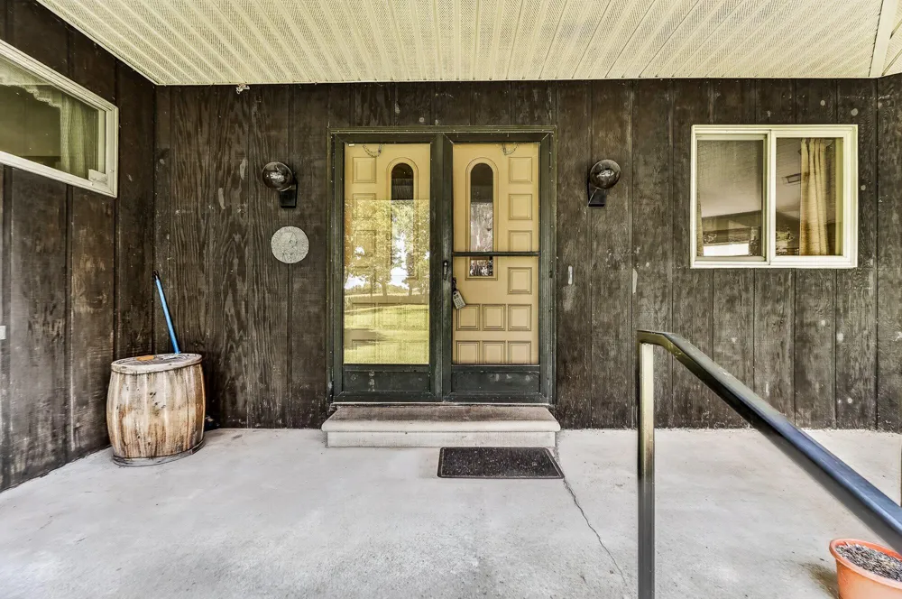 50295 St Joseph Street Paw Paw, MI 49079