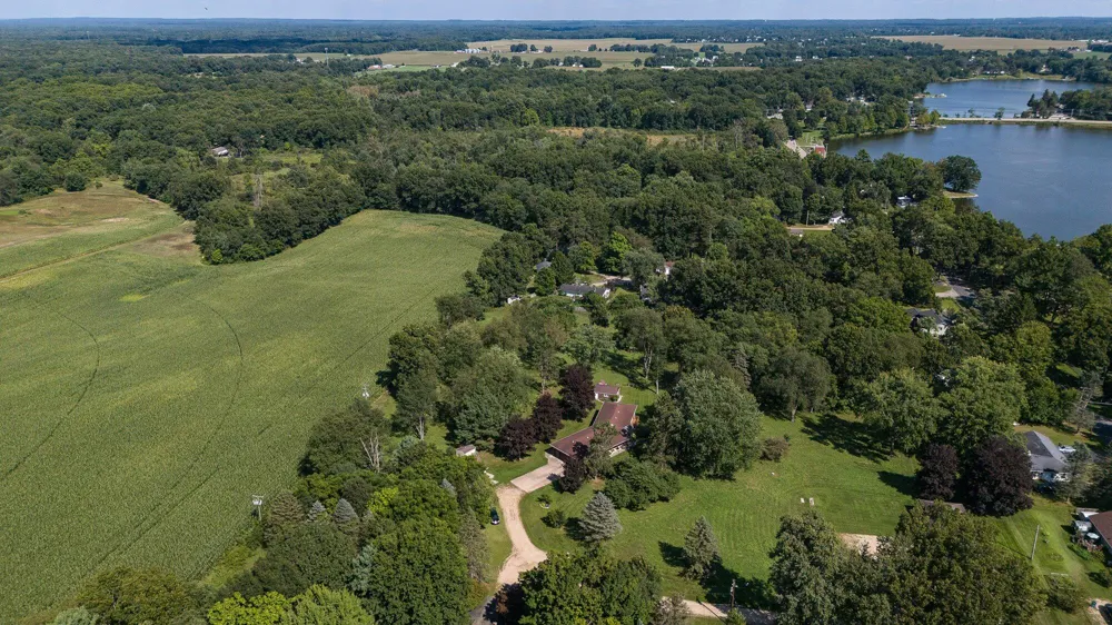 50295 St Joseph Street Paw Paw, MI 49079