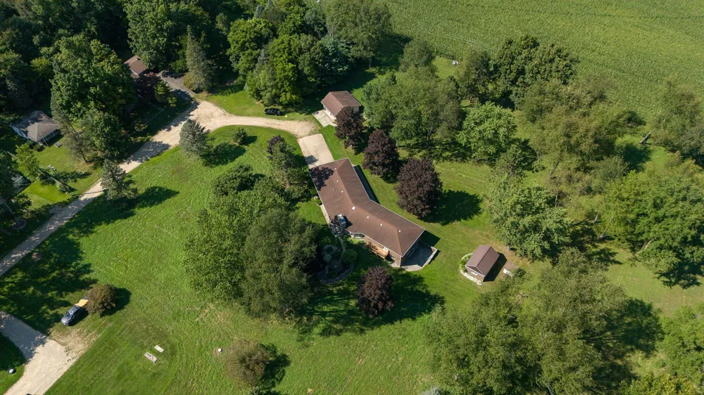 50295 St Joseph Street Paw Paw, MI 49079