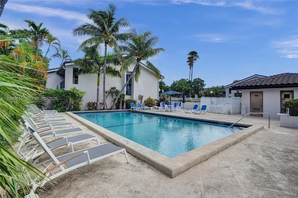 2689 NE 165th St #56 North Miami Beach, FL 33160