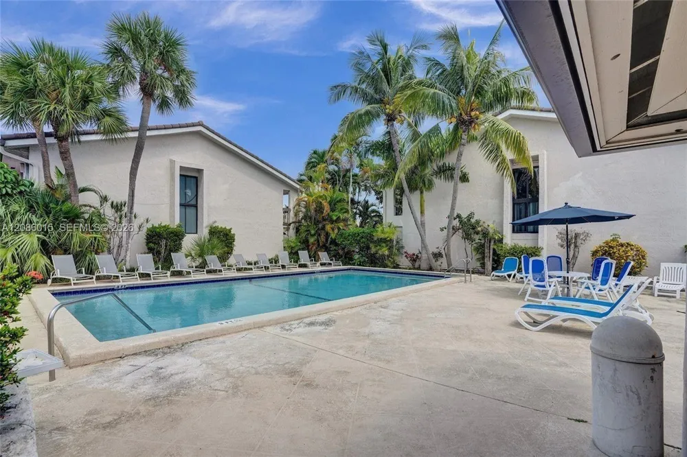2689 NE 165th St #56 North Miami Beach, FL 33160