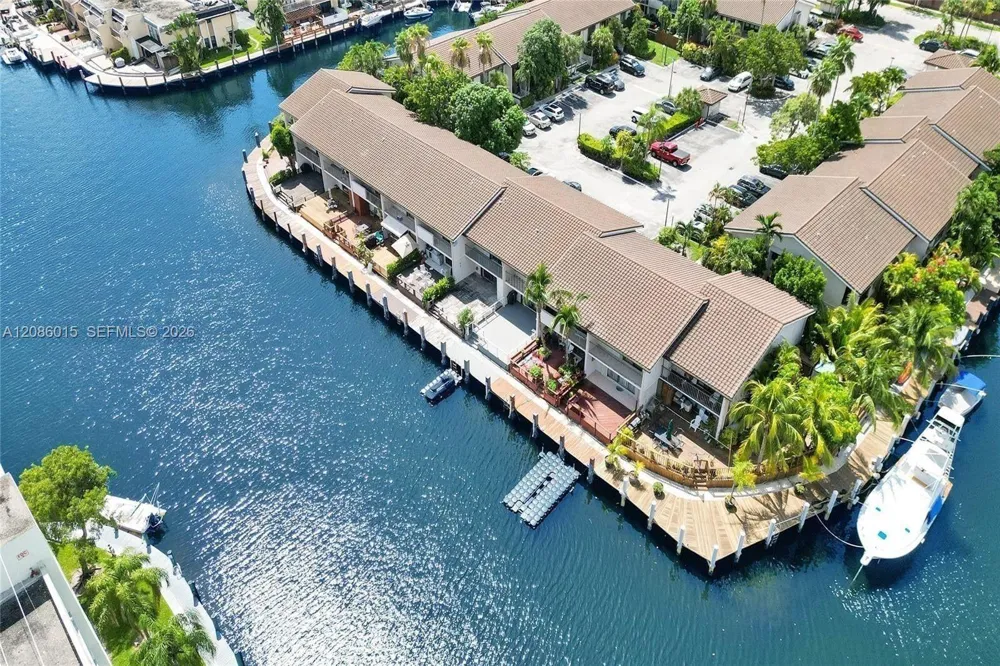 2689 NE 165th St #56 North Miami Beach, FL 33160