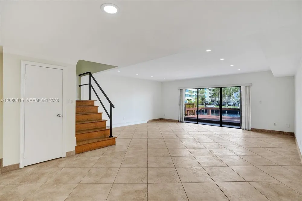 2689 NE 165th St #56 North Miami Beach, FL 33160