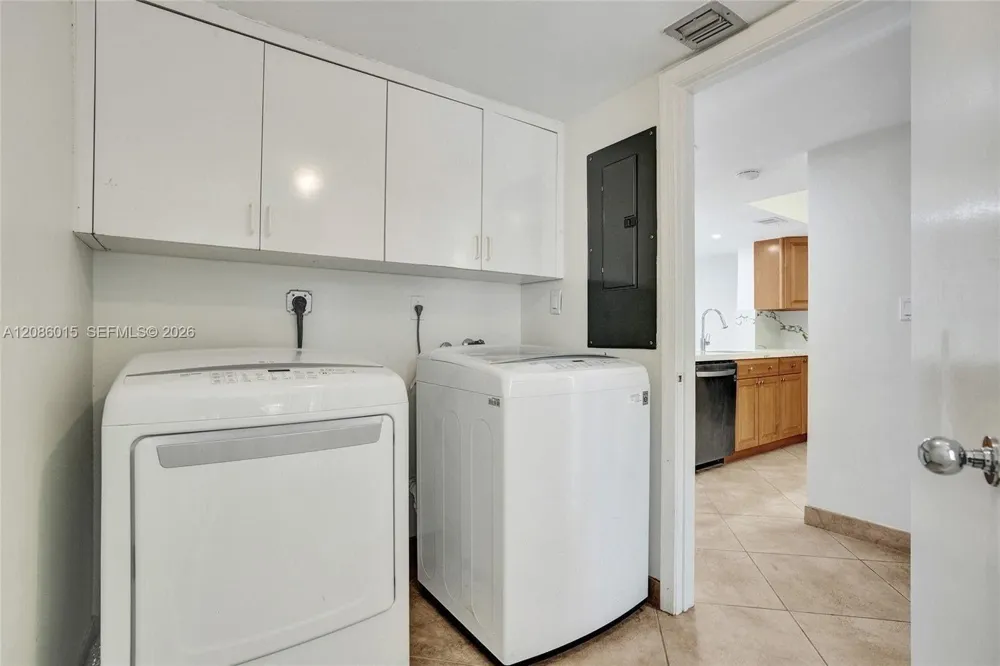 2689 NE 165th St #56 North Miami Beach, FL 33160