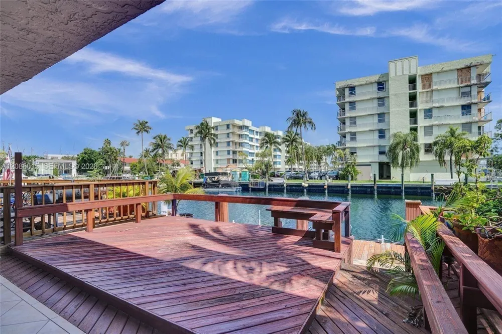 2689 NE 165th St #56 North Miami Beach, FL 33160