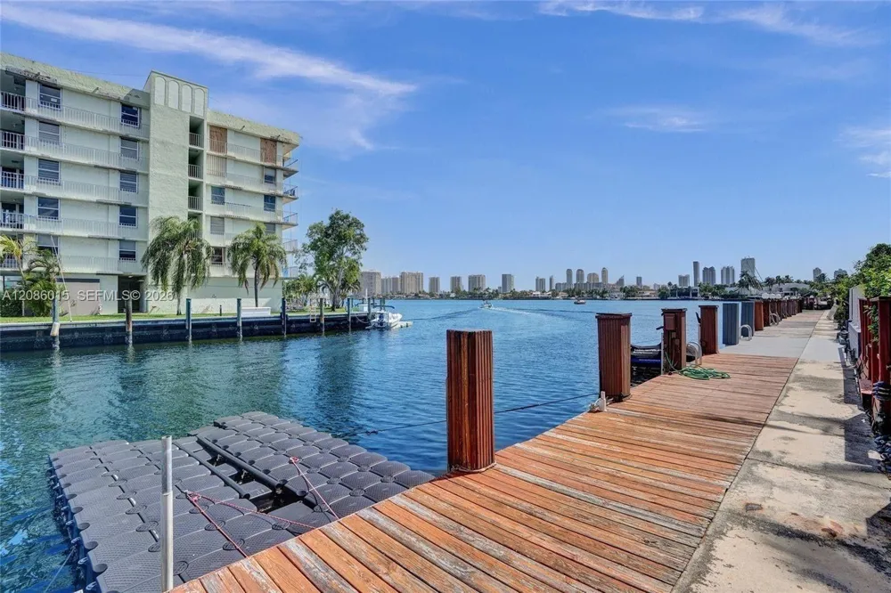 2689 NE 165th St #56 North Miami Beach, FL 33160