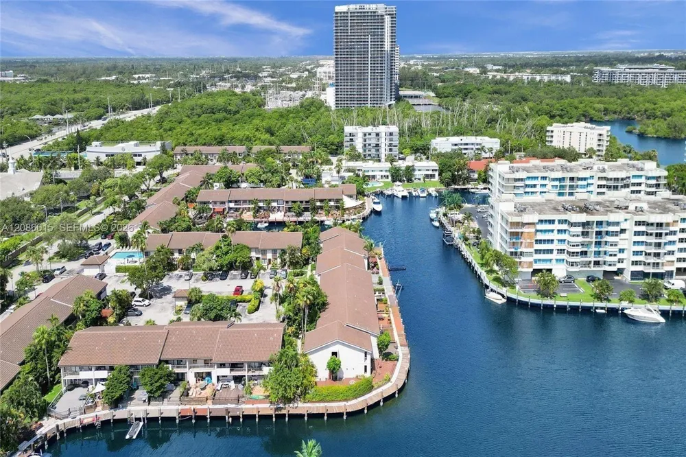 2689 NE 165th St #56 North Miami Beach, FL 33160