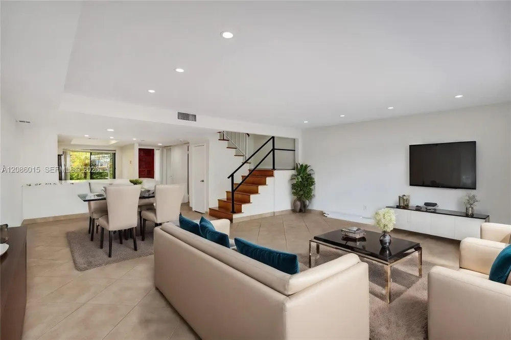 2689 NE 165th St #56 North Miami Beach, FL 33160