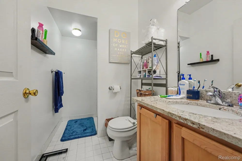 2263 Marissa Way Shelby Charter Township, MI 48316