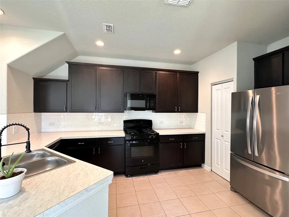 500 Ferrule Drive Kyle, TX 78640