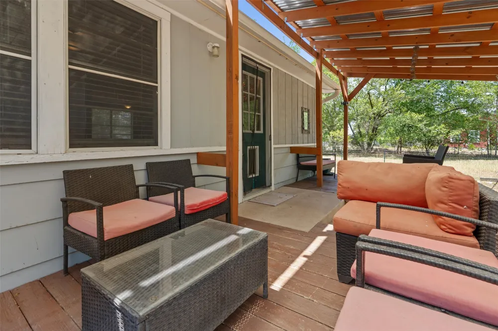 1003 Bugg Lane San Marcos, TX 78666