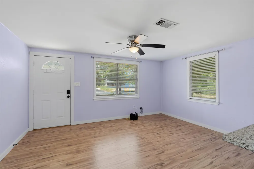 1003 Bugg Lane San Marcos, TX 78666