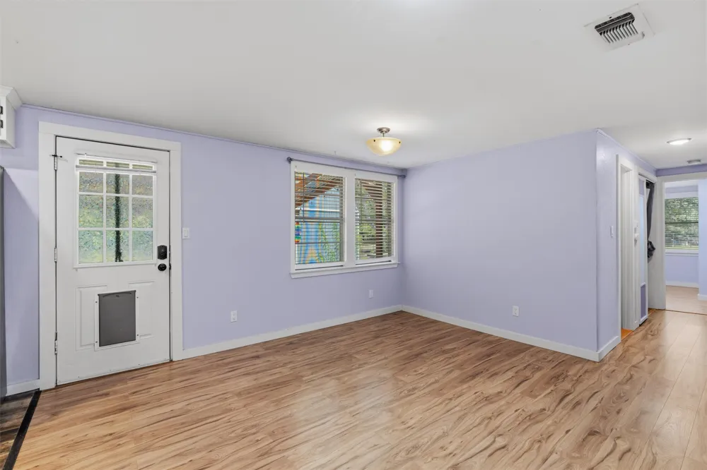 1003 Bugg Lane San Marcos, TX 78666