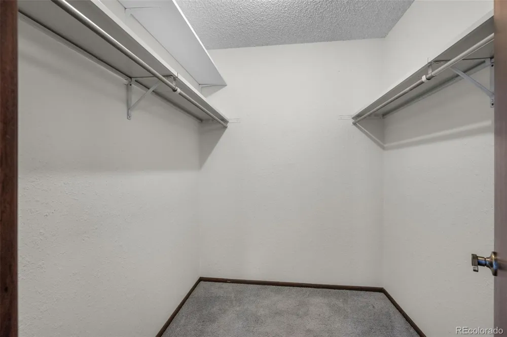 2724 S Xanadu Way Aurora, CO 80014