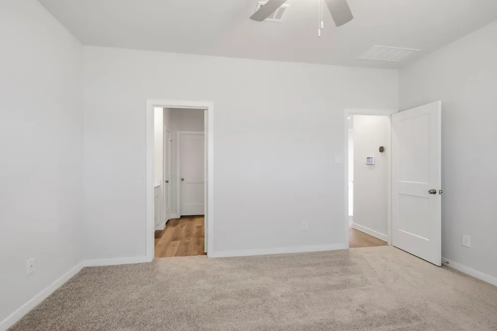 1886 Redwood Lane Dayton, TX 77535
