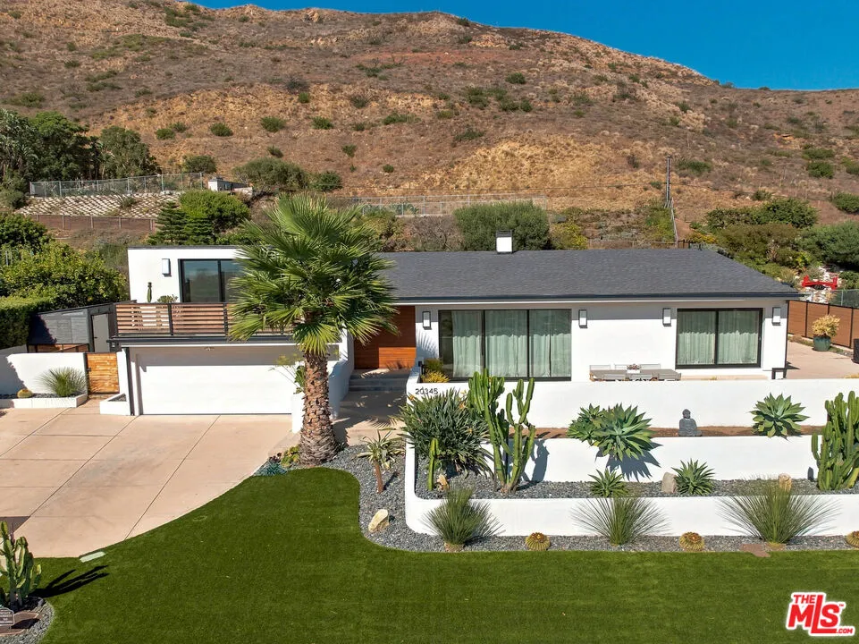 20345 Seaboard Road Malibu, CA 90265