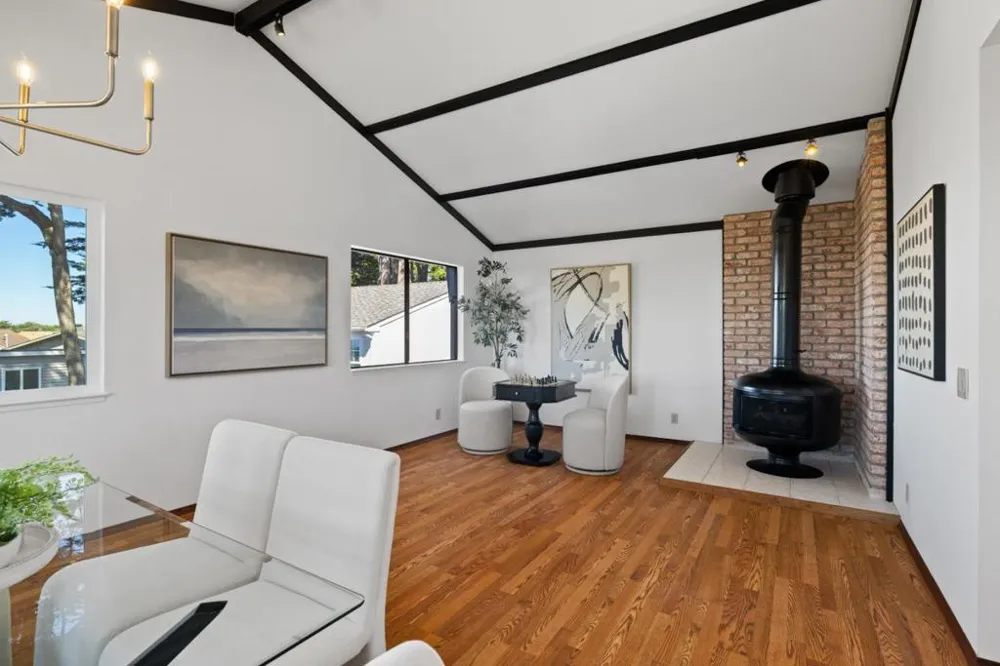 207 Beverly Place Pacifica, CA 94044