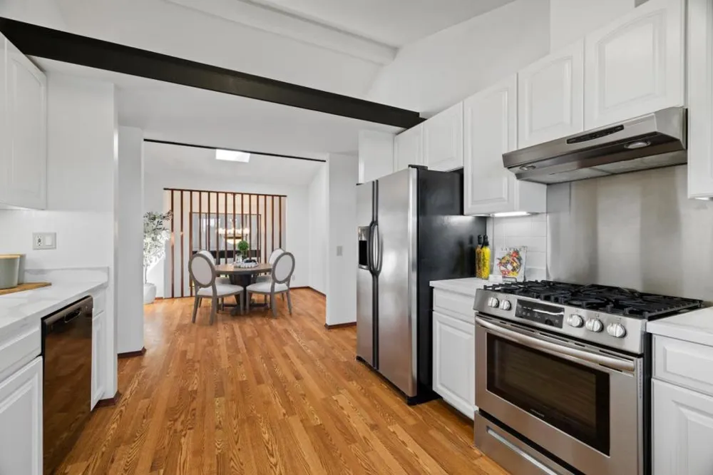 207 Beverly Place Pacifica, CA 94044