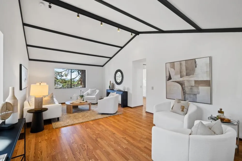 207 Beverly Place Pacifica, CA 94044