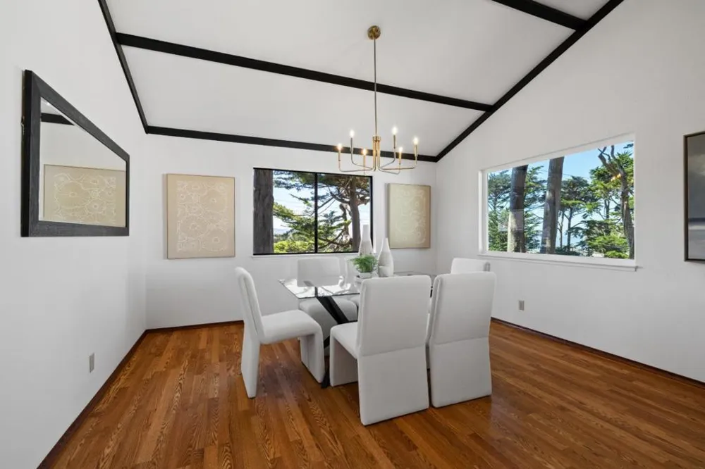 207 Beverly Place Pacifica, CA 94044