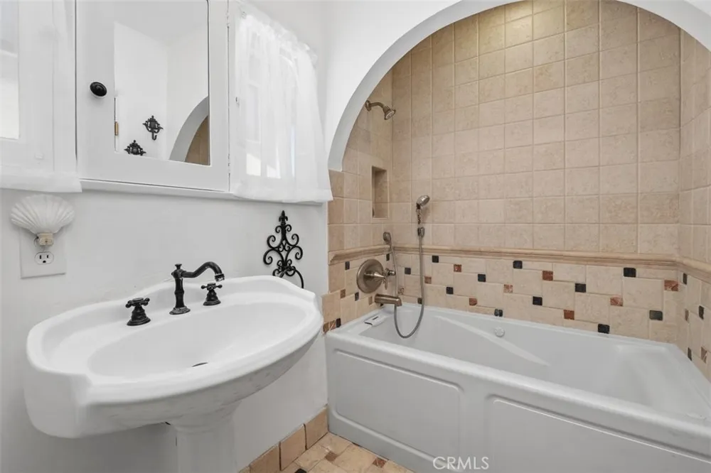 33901 El Encanto Avenue Dana Point, CA 92629