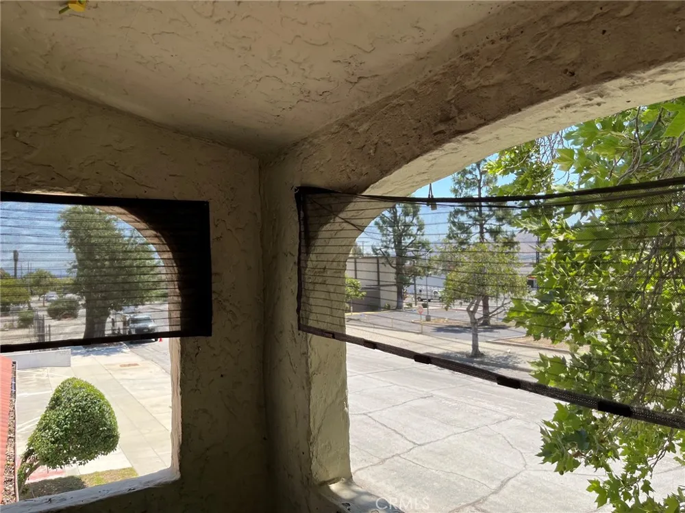 404 7th #F Colton, CA 92324