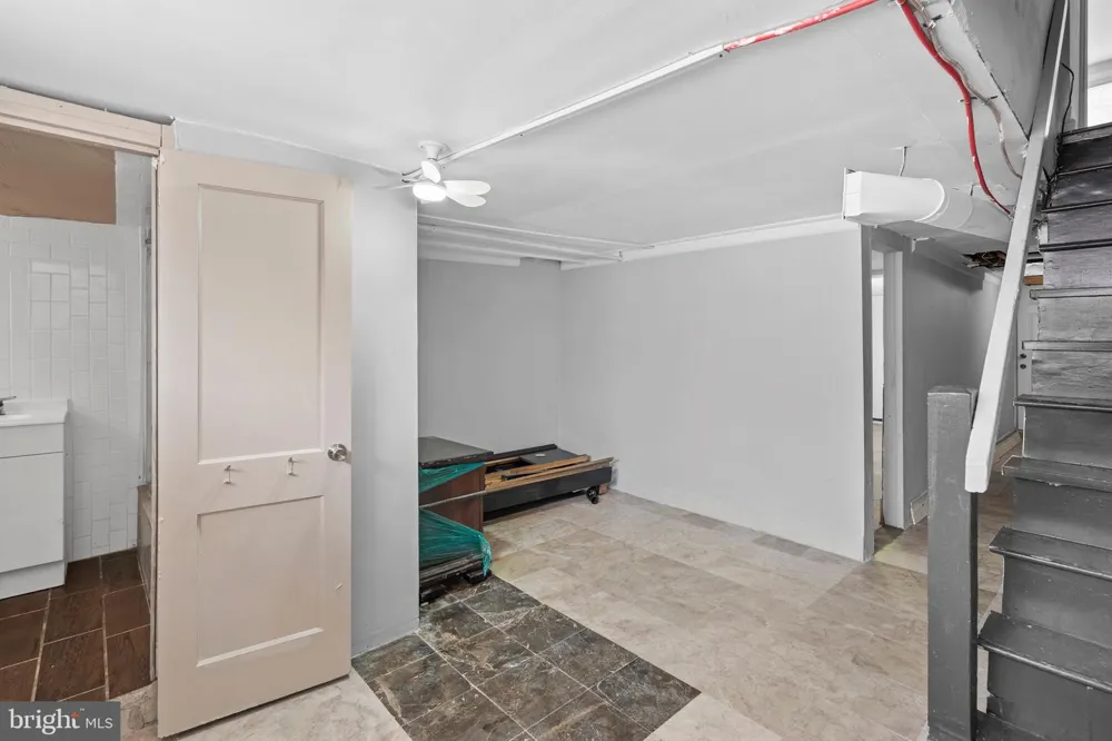 7009 KINDRED STREET Philadelphia, PA 19149