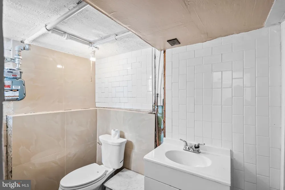 7009 KINDRED STREET Philadelphia, PA 19149