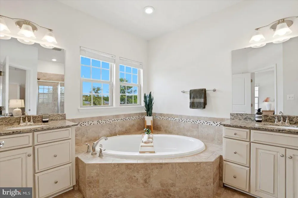 10102 DORSEY LANE Lanham, MD 20706