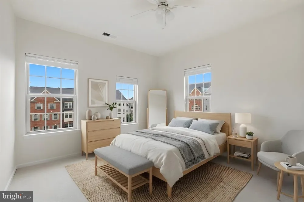 10102 DORSEY LANE Lanham, MD 20706