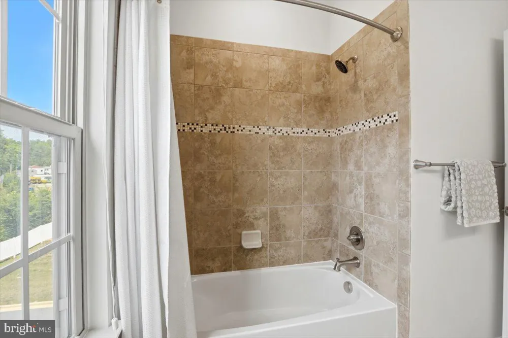 10102 DORSEY LANE Lanham, MD 20706