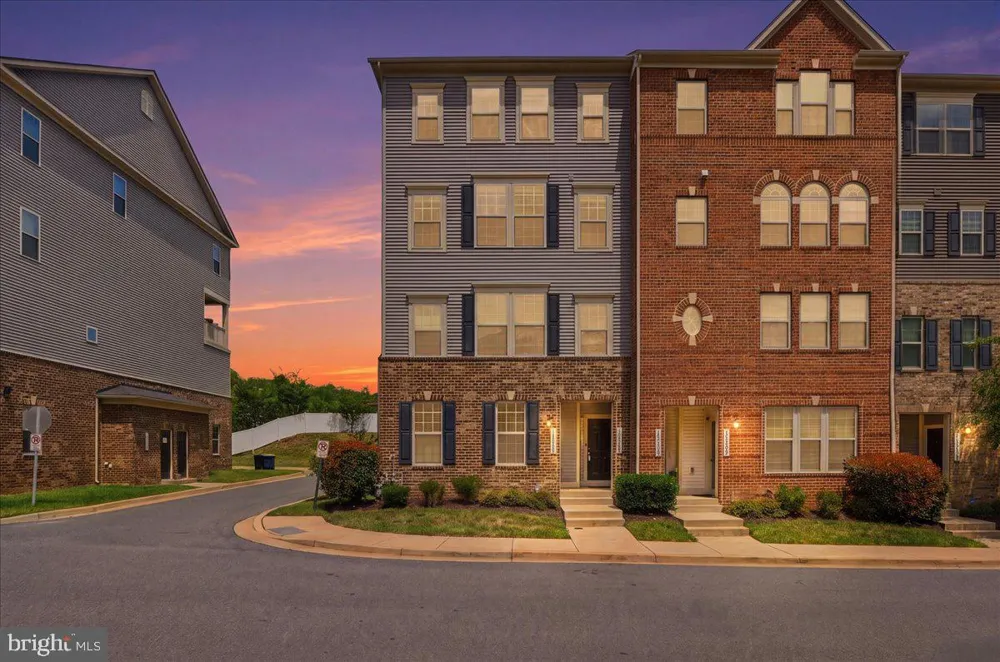 10102 DORSEY LANE Lanham, MD 20706