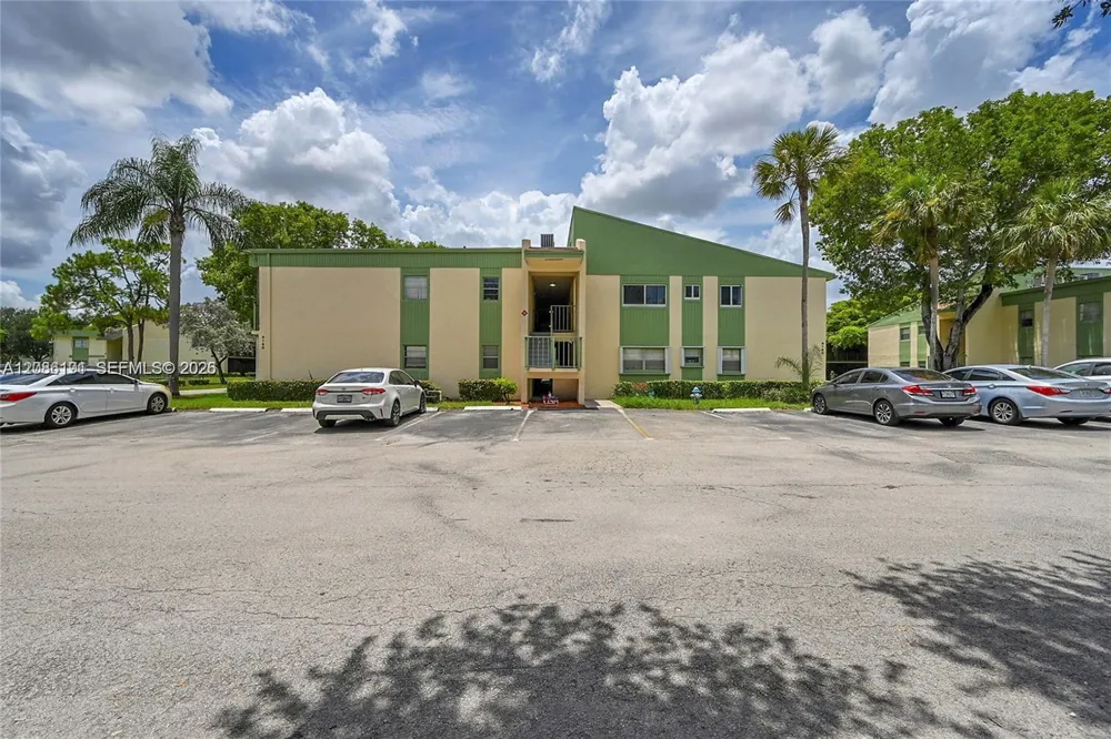 4149 NW 90th Ave #106 Coral Springs, FL 33065
