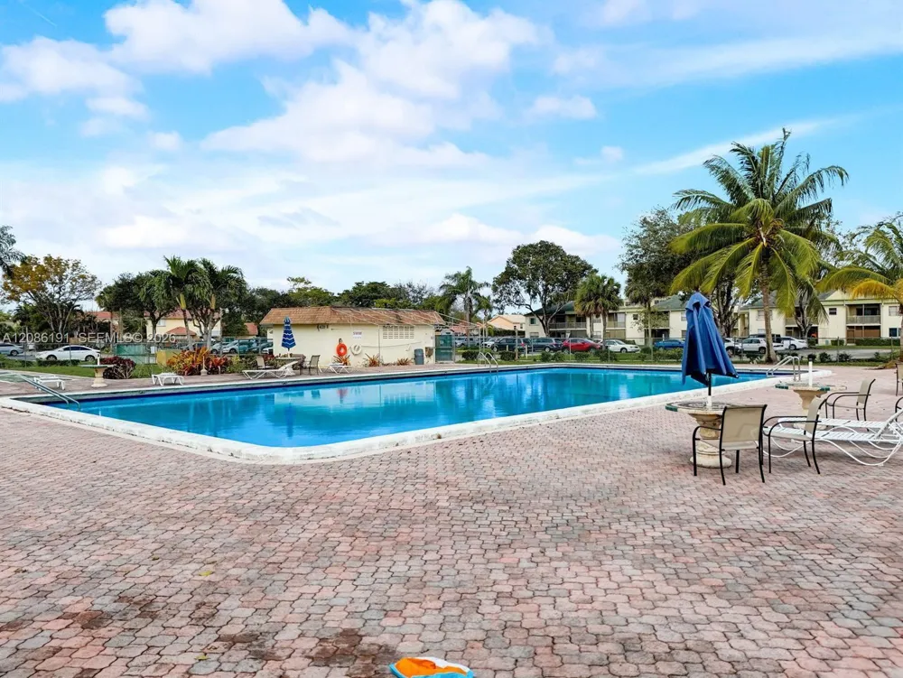 4149 NW 90th Ave #106 Coral Springs, FL 33065