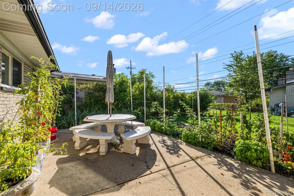 3516 Cero Drive Sterling Heights City, MI 48310